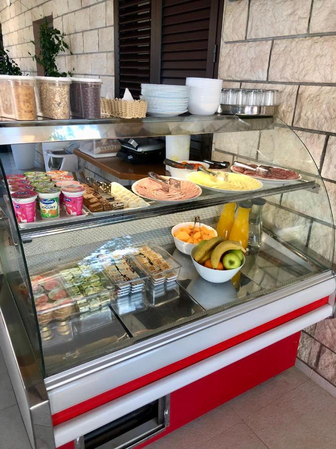 Hotel B&B Chamberlain Milna  Dış mekan fotoğraf