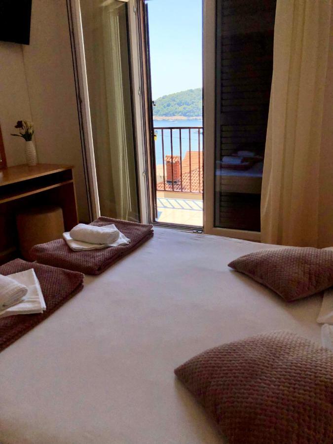 Hotel B&B Chamberlain Milna  Dış mekan fotoğraf